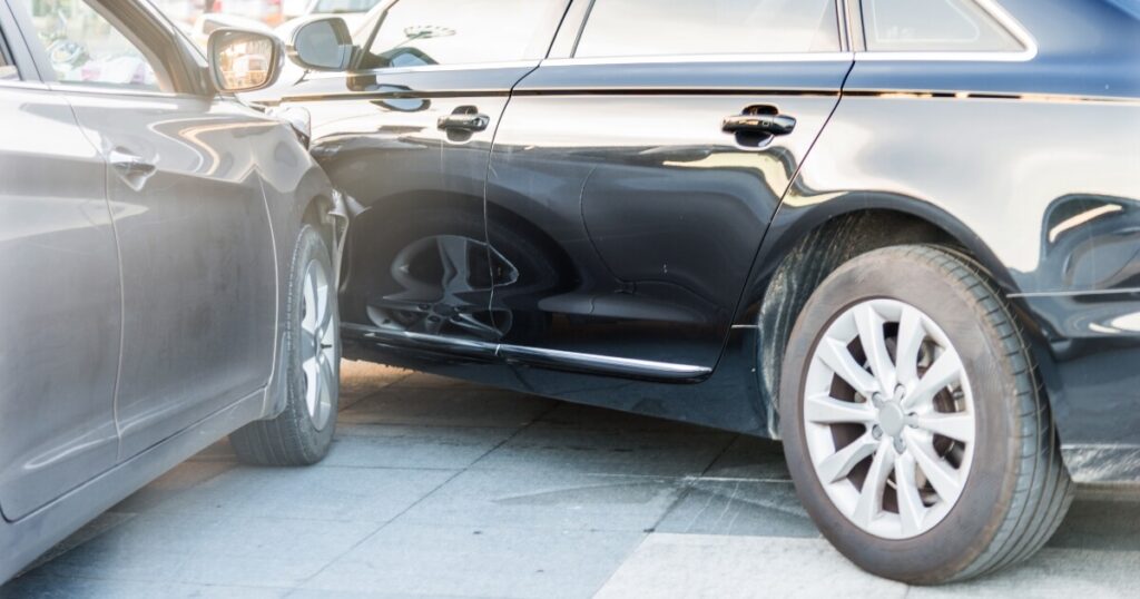 cars crashed into each other