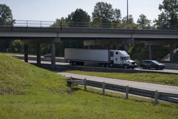 Bush River Road & I-26 Truck Accidents: Columbia's Malfunction Junction